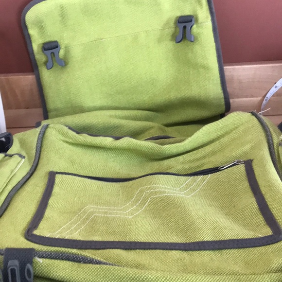 SALE 2 for $20π₯ Onyx & Green Messenger-bag - Picture 3 of 8